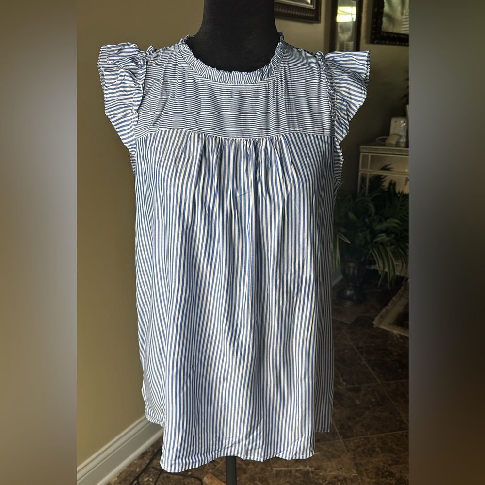 NWT LOFT rayon top Small
